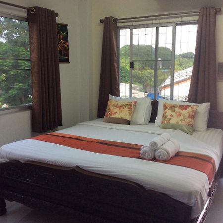 Hostel Saithong House Chiang Mai Zewnętrze zdjęcie