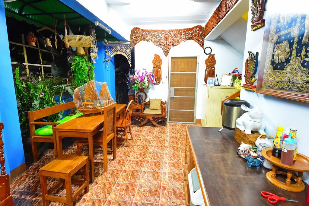 Hostel Saithong House Chiang Mai Zewnętrze zdjęcie